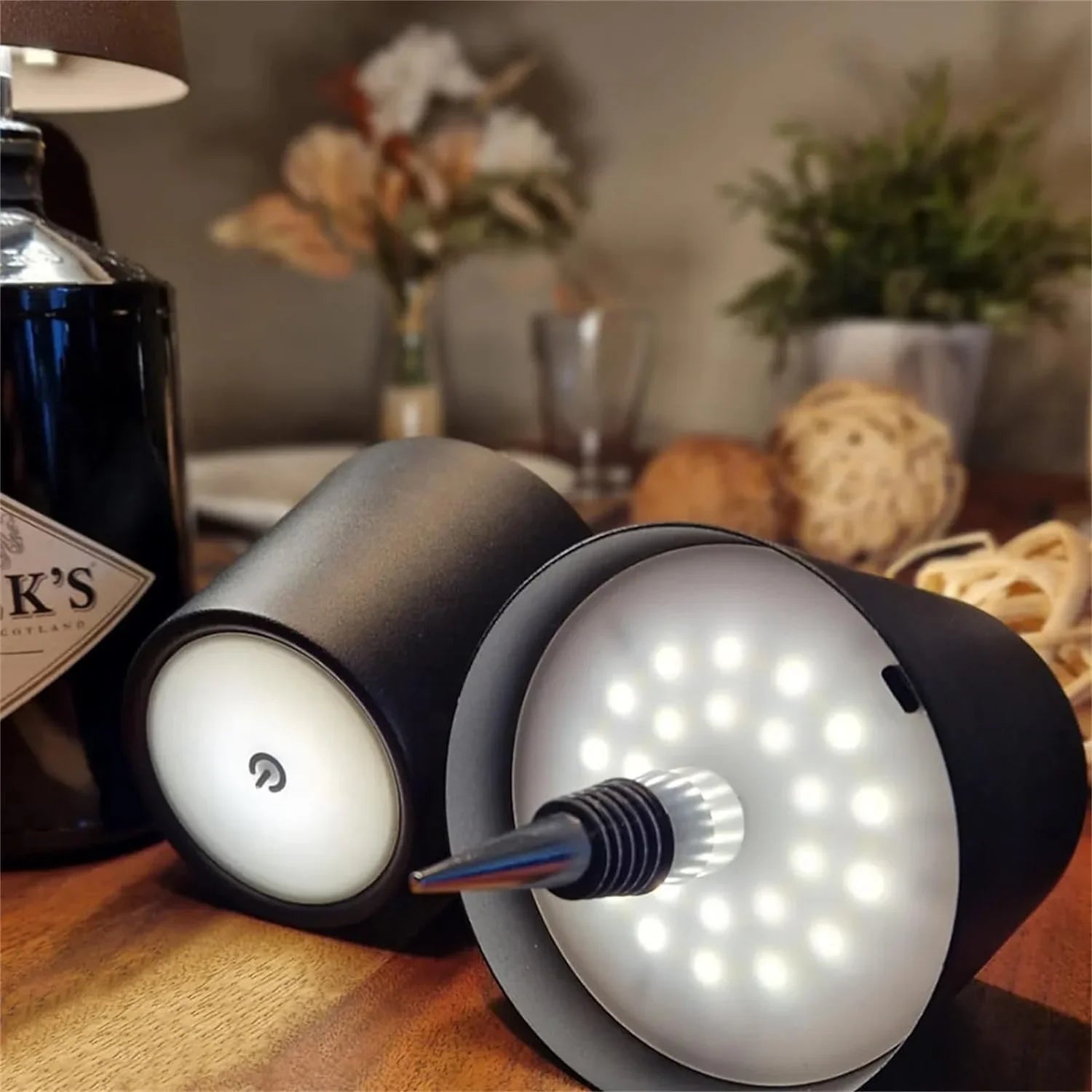 INNOVATION™ Premium Wireless Bottle Lamp